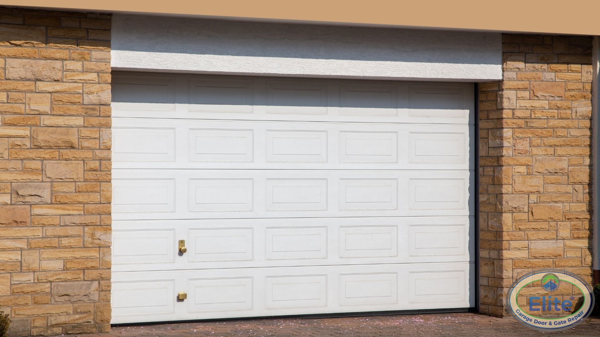 The Right Paint Application Technique - Can I paint my garage door? Tips for the Renton climate