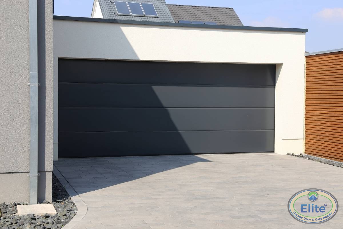 What Defines a Modern Minimalist Gate? - Modern Minimalist Gates: The trend for Renton Highlands