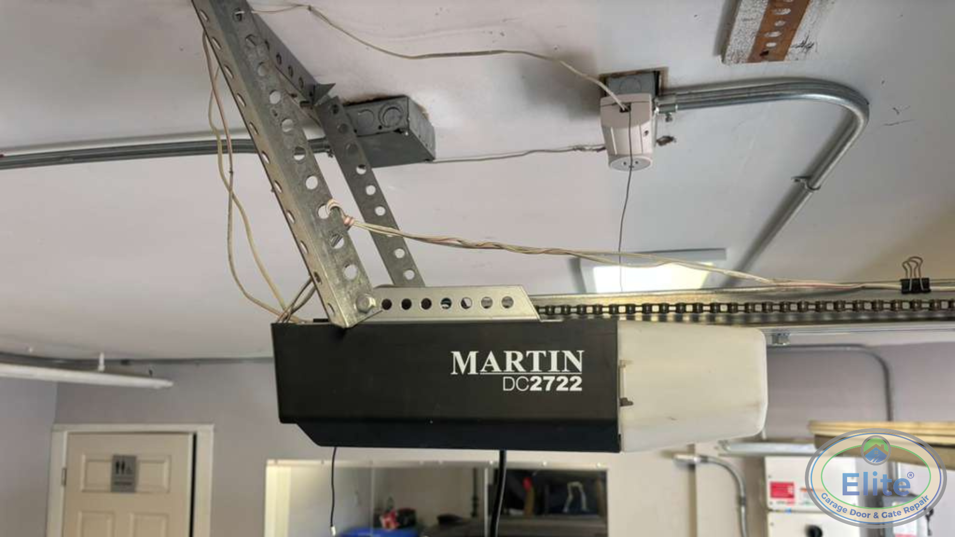 What Makes Full-View Aluminum Doors Perfect for Multi-Use Spaces? - Full-View Aluminum Doors: Transforming your garage into a gym or office